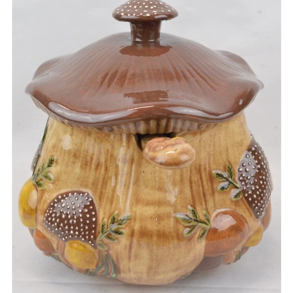 Vintage Pottery Arnel’s 3D Mushroom Shape Ceramic Serving Bowl Soup Tureen Ladle